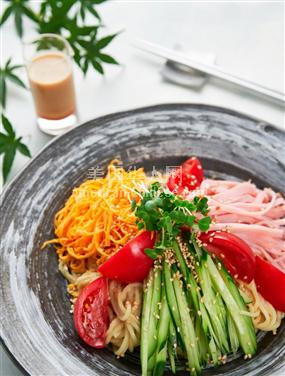 奥罗拉芝加哥西郊30分钟车程Aurora拉面店招聘厨房师傅